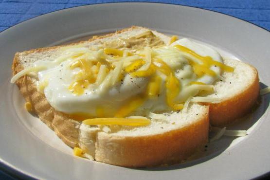 kanapki z jajkiem na patelni Zdjęcie 