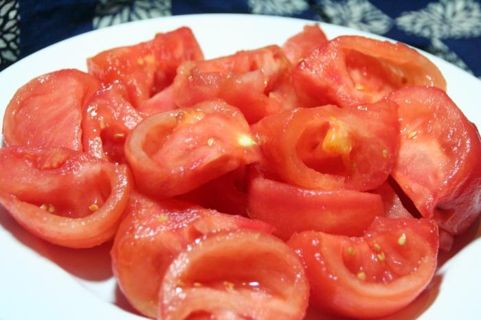 świeży pomidor kalorii